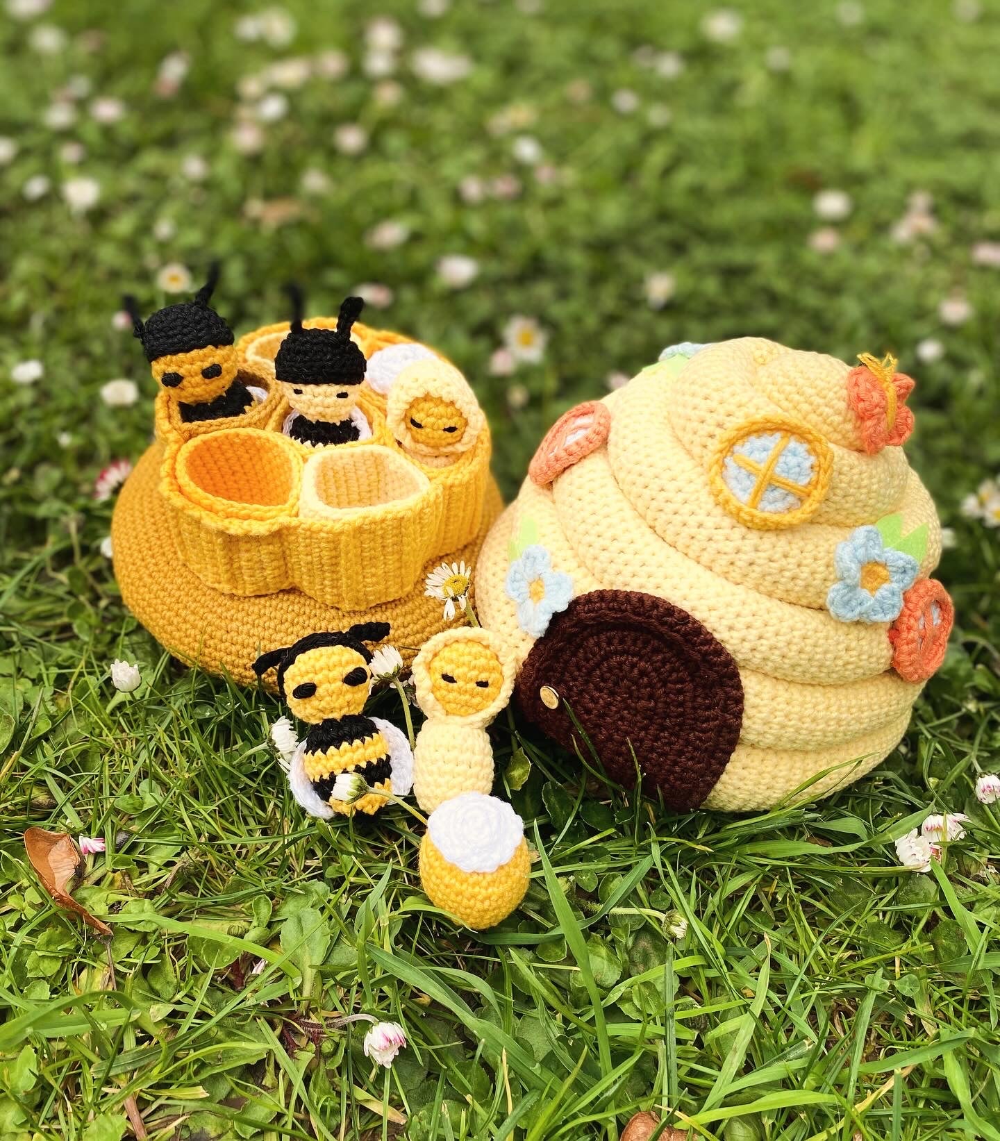Ruche avec des abeilles au crochet - France Ruche avec des abeilles au crochet - France