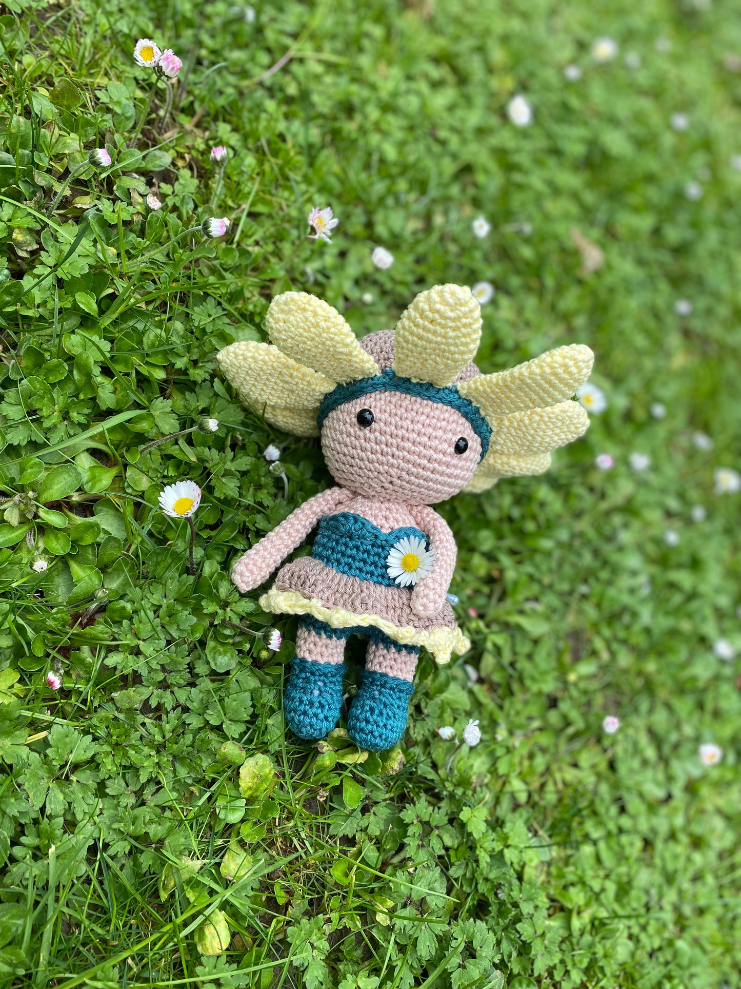 Poupée Tournesol du Printemps Amigurumi